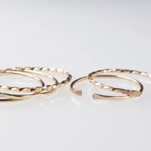 5 Thin Gold Rings