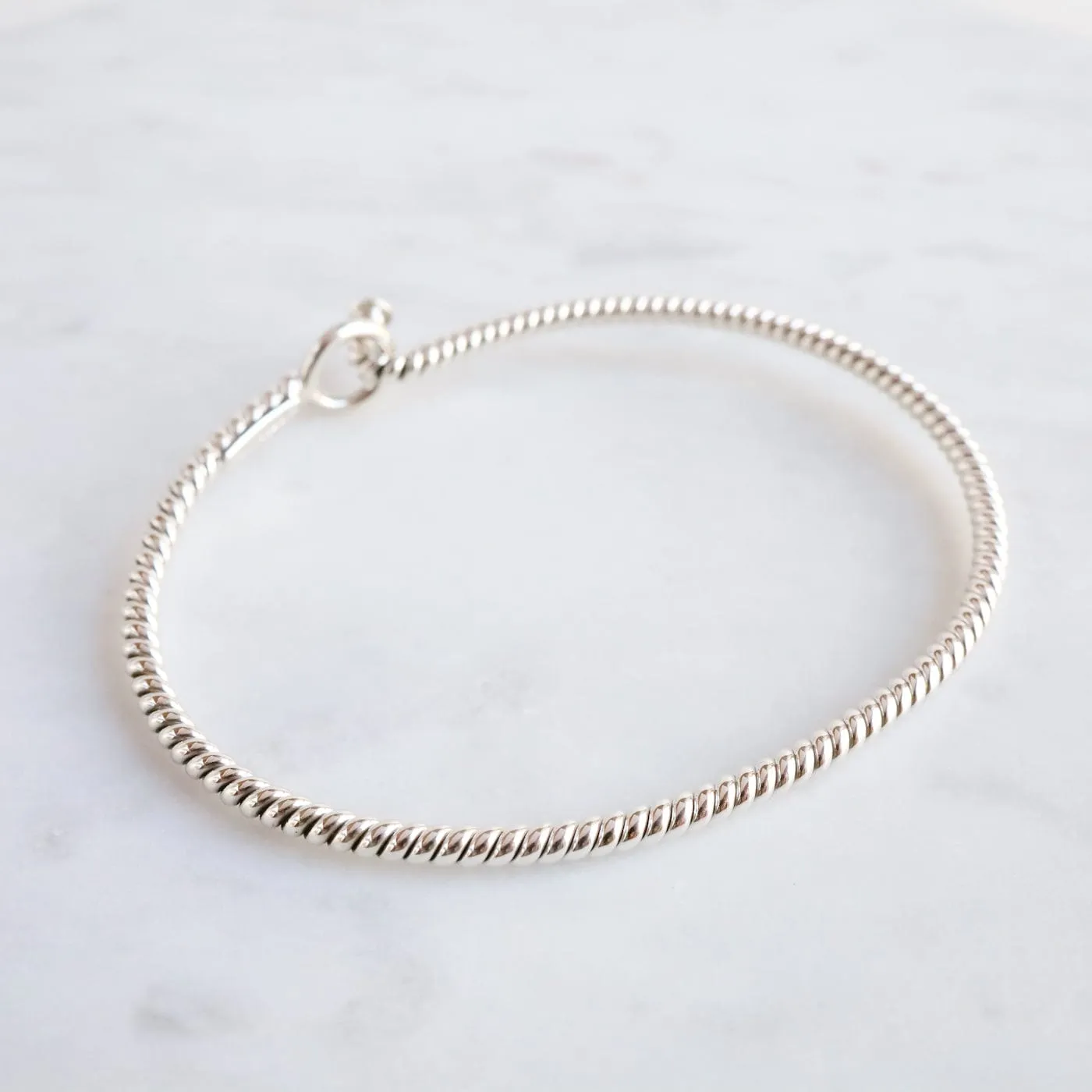 Sterling Silver Twisted Round Hook Bangle Bracelet