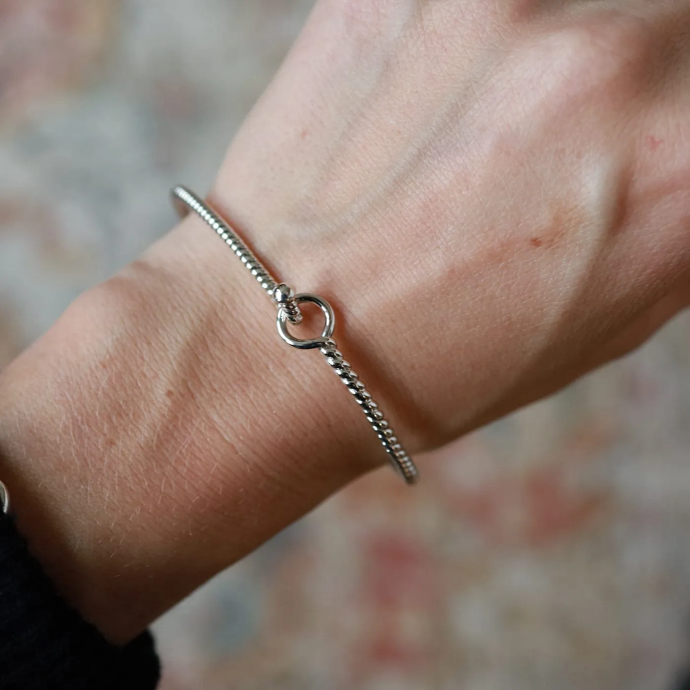 Sterling Silver Twisted Round Hook Bangle Bracelet