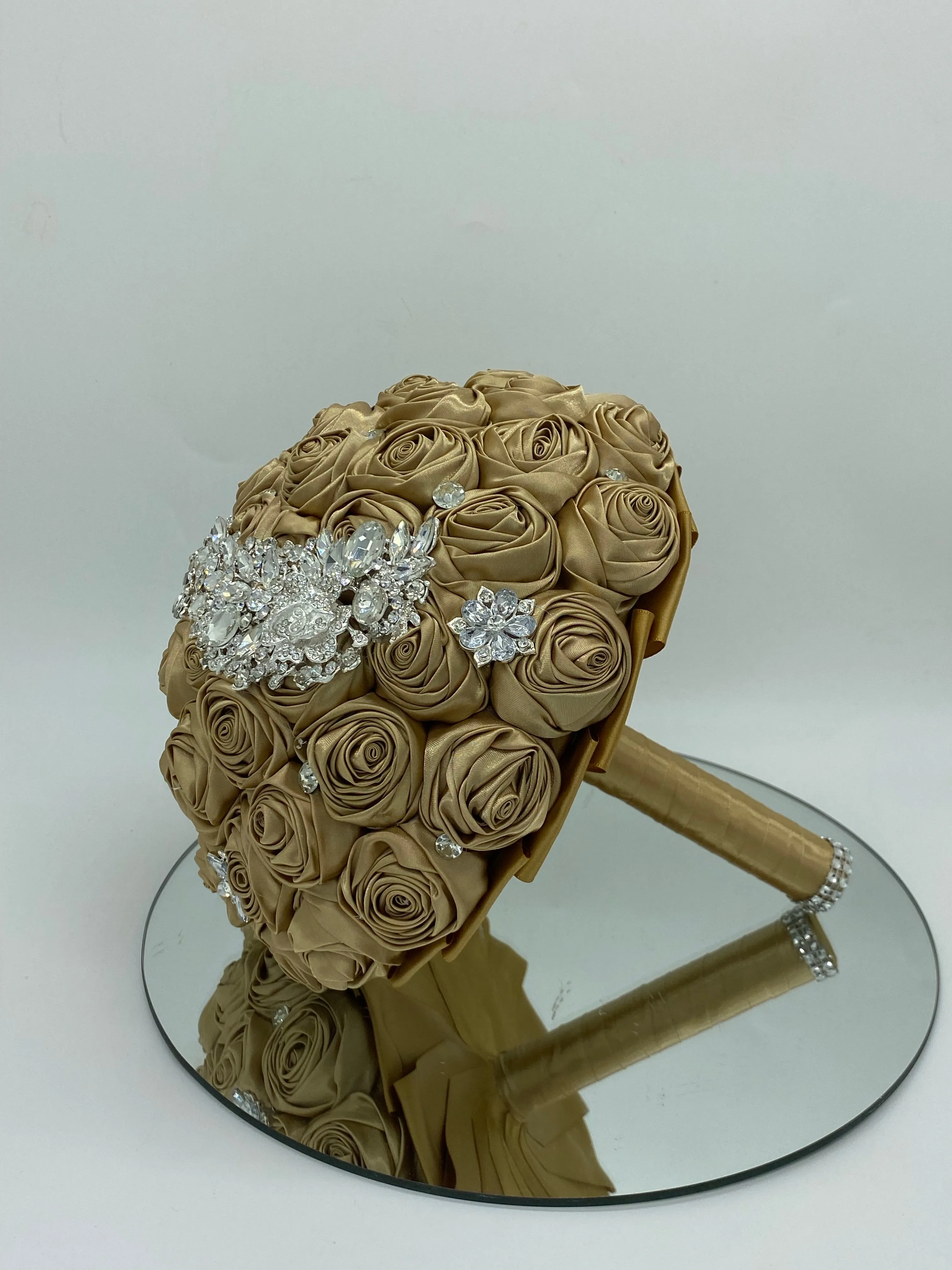 YAREN~ GOLD Satin Brooch Bouquet