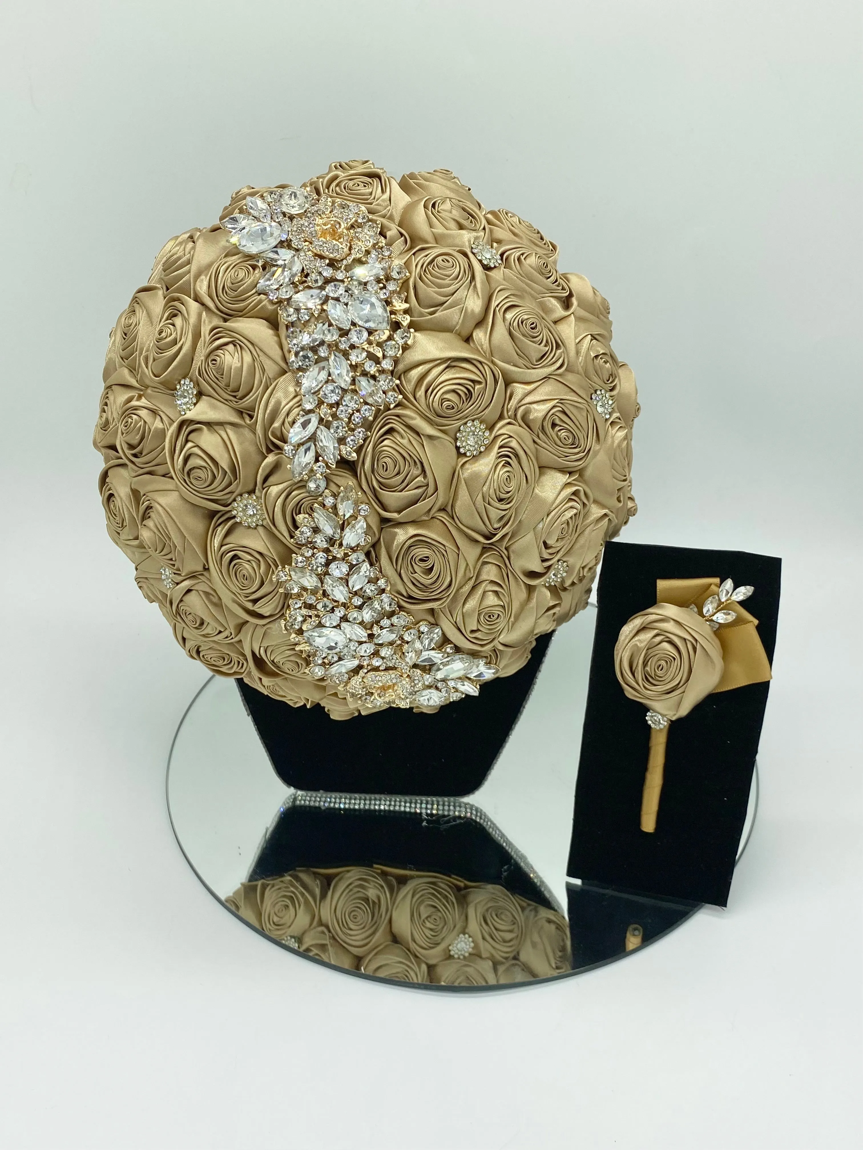 YAREN~ GOLD Satin Brooch Bouquet